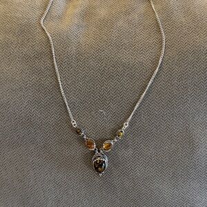 Elegant Silver and Gold and Green Amber Pendant Necklace
